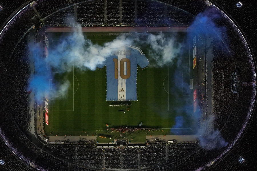 monumental-messi.jpg